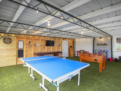 Game Area Haven with Hot Tub!