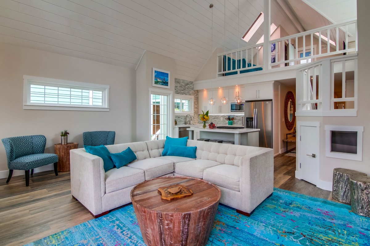 Completely Upgraded 4 BR 3 Bath,Steps To Ocean/Bay