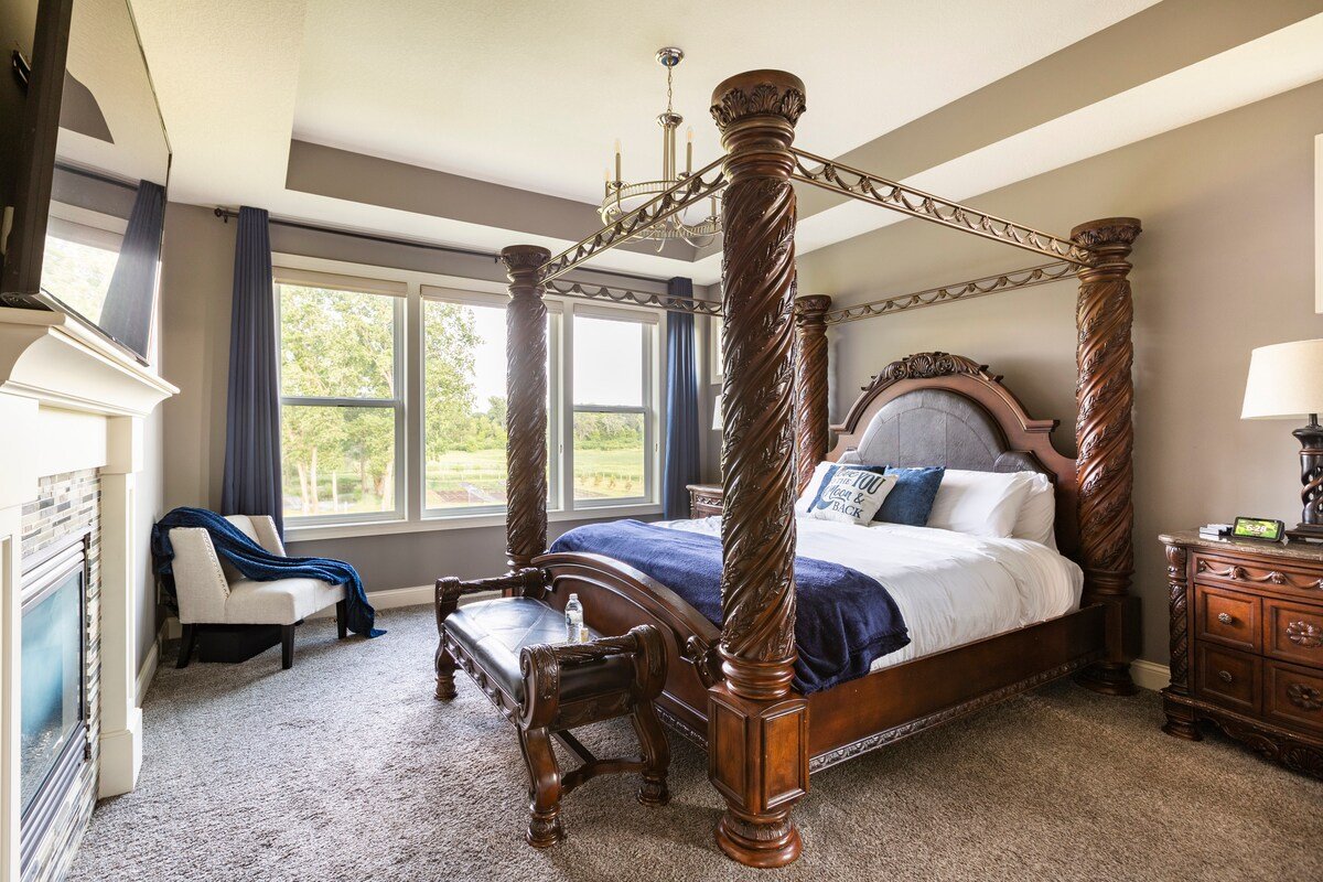 5000sf house-13 acres of privacy-Abundant wildlife gallery image 3