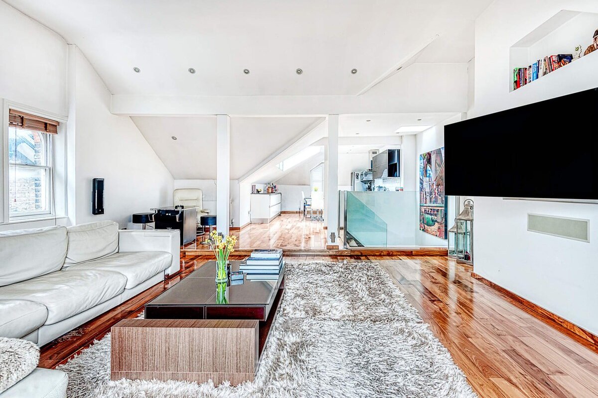 The King of Spades – Out of Office Lifestyle gallery image 3