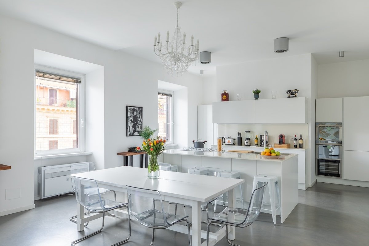 Trastevere: Modern 4BR-4BA, AC gallery image 2