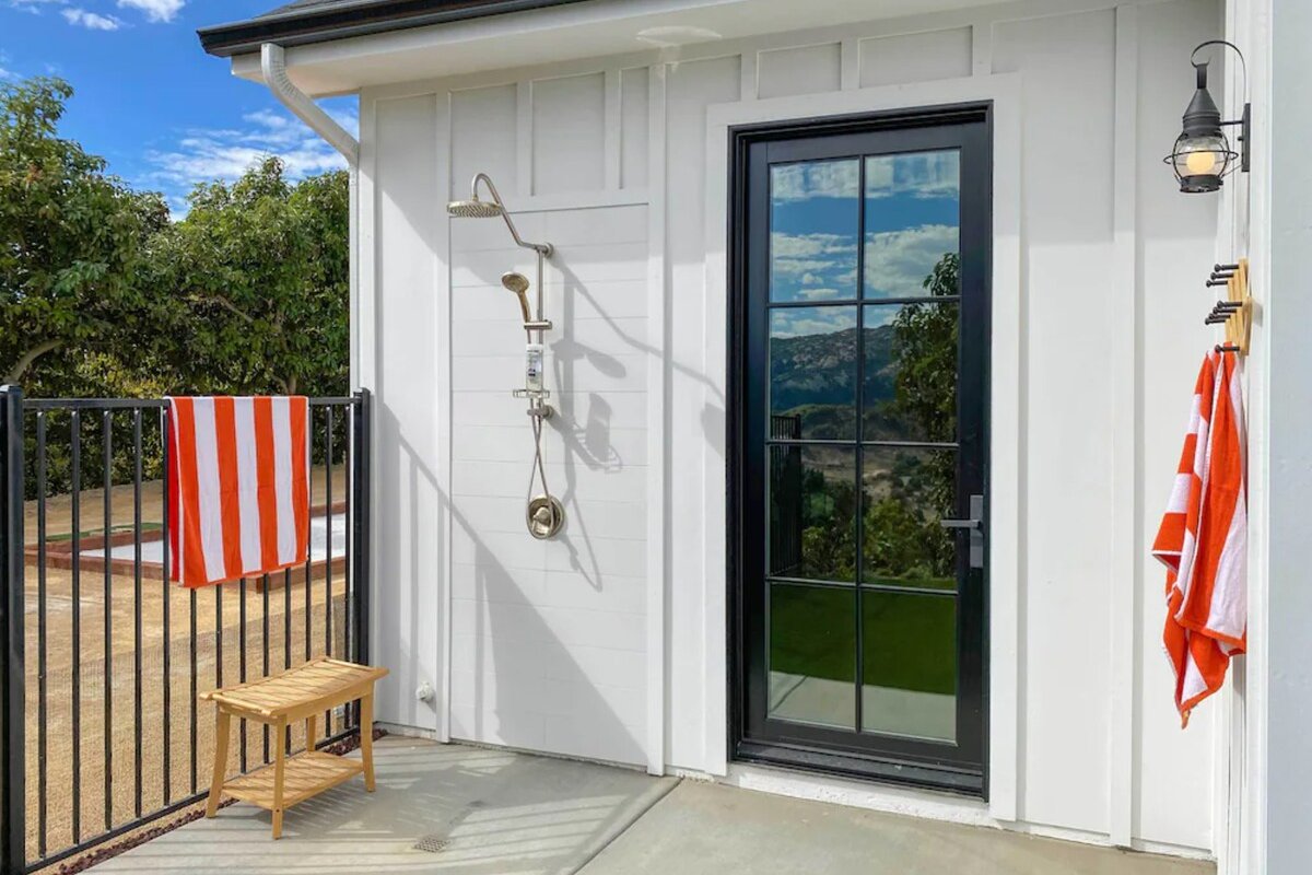 Luxury home w/ breathtaking views on Avocado Grove gallery image 3