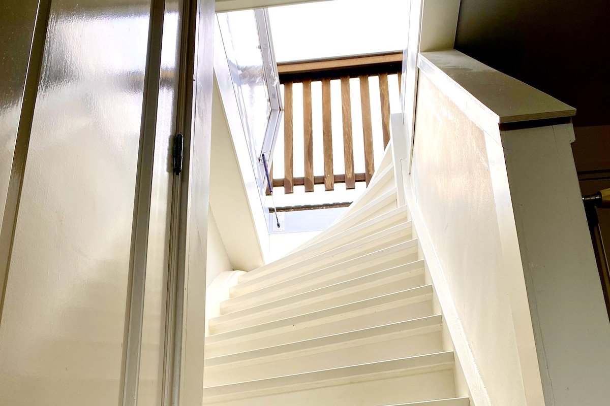 Luxurious Amsterdam Loft with Amazing Rooftop gallery image 5