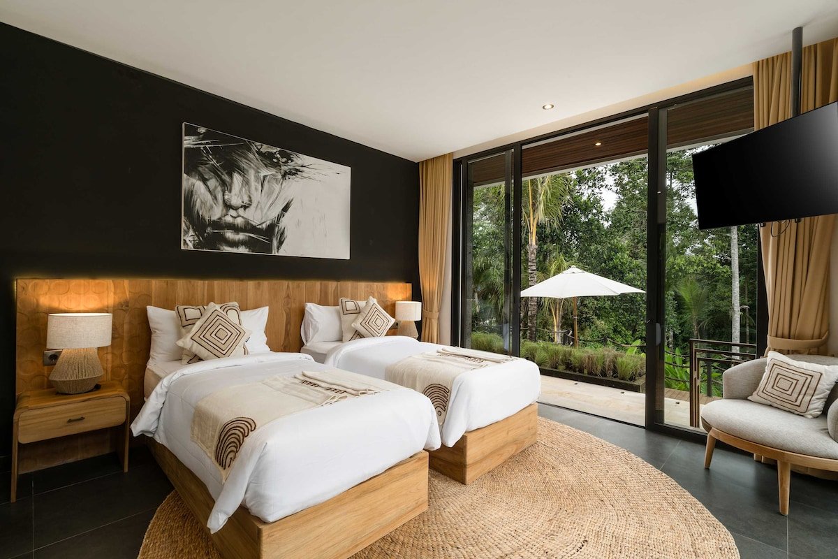 Villa Purnama Ubud 2 BR: Pool & Jungle View gallery image 2