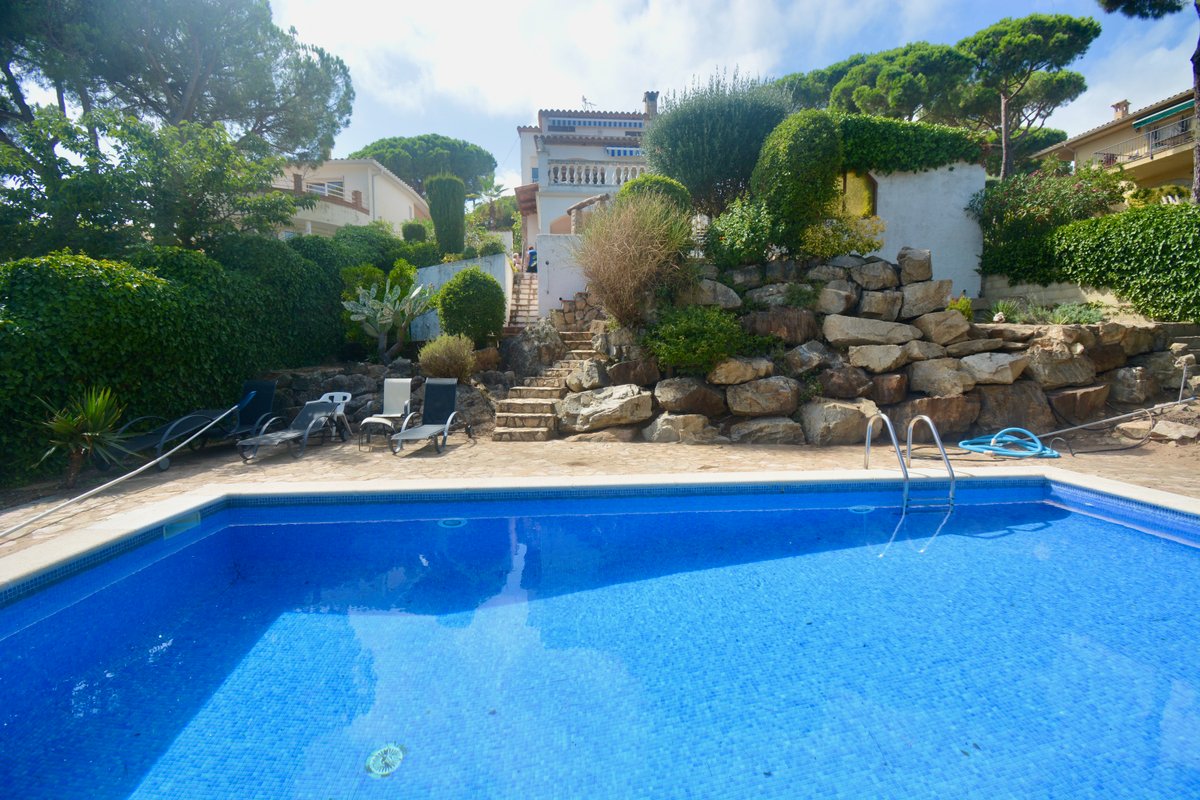 Villa con vistas al mar 20 min playa