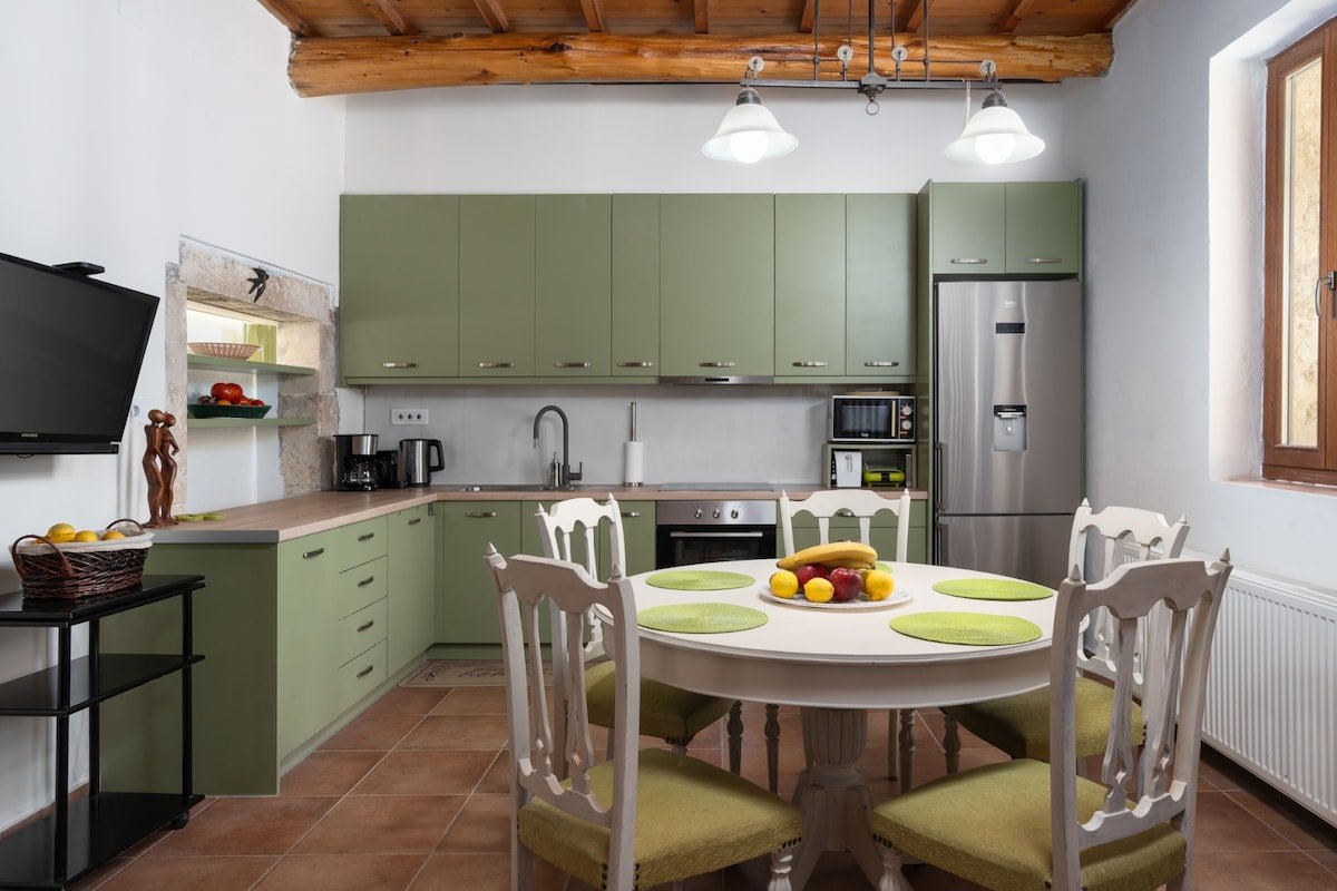 The Olive Mill House – Luxe Villa, Classic Charm gallery image 5