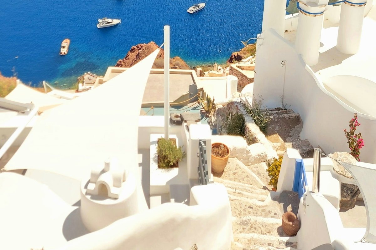 Santorini blue, caldera views, private pool gallery image 5