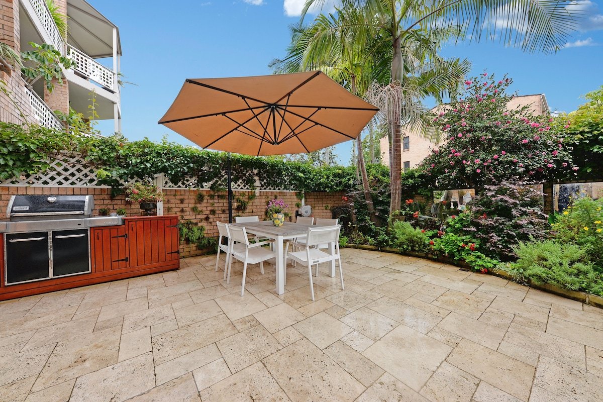 Ultimate Seaside Lifestyle in Serene Setting