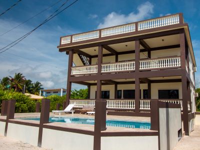 Jan Special! 1st Floor – 2 Bedroom w/Private Pool!