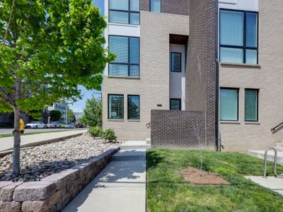 Two Townhomes | Rooftop Lounges + Skyline Views