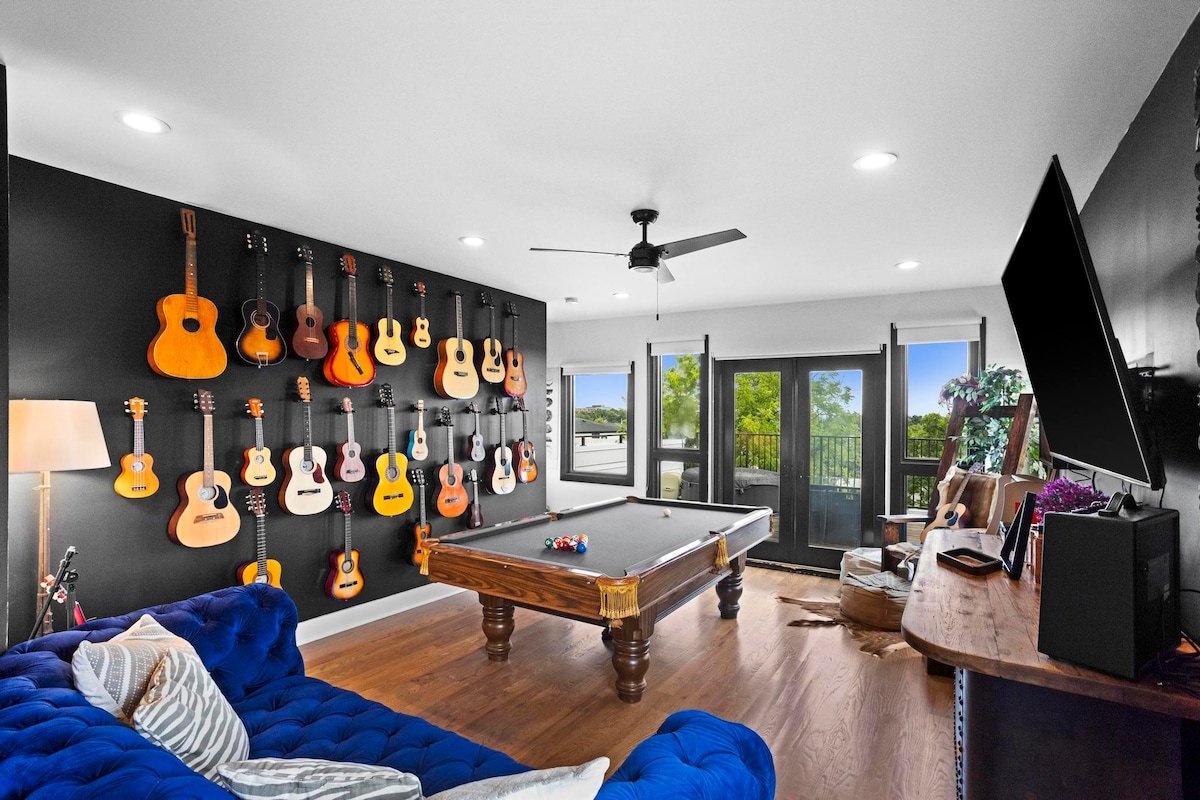 Downtown Jungle! •Exotic, Unique, Bold• 7 min 2 DT gallery image 3