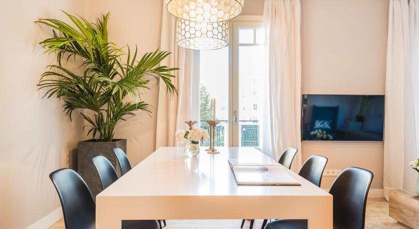 Premium 3 bedroom apartment next to Retiro Park gallery image 5