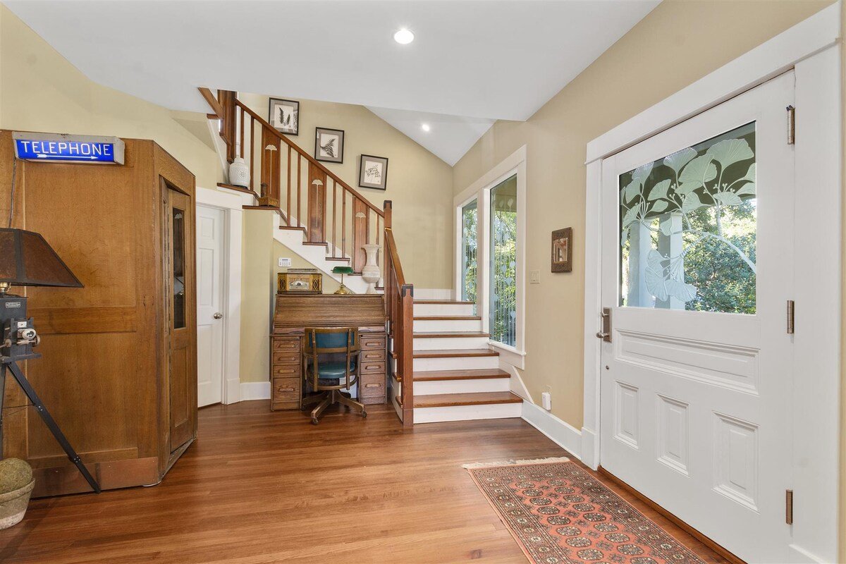 Hopper Hideaway gallery image 4