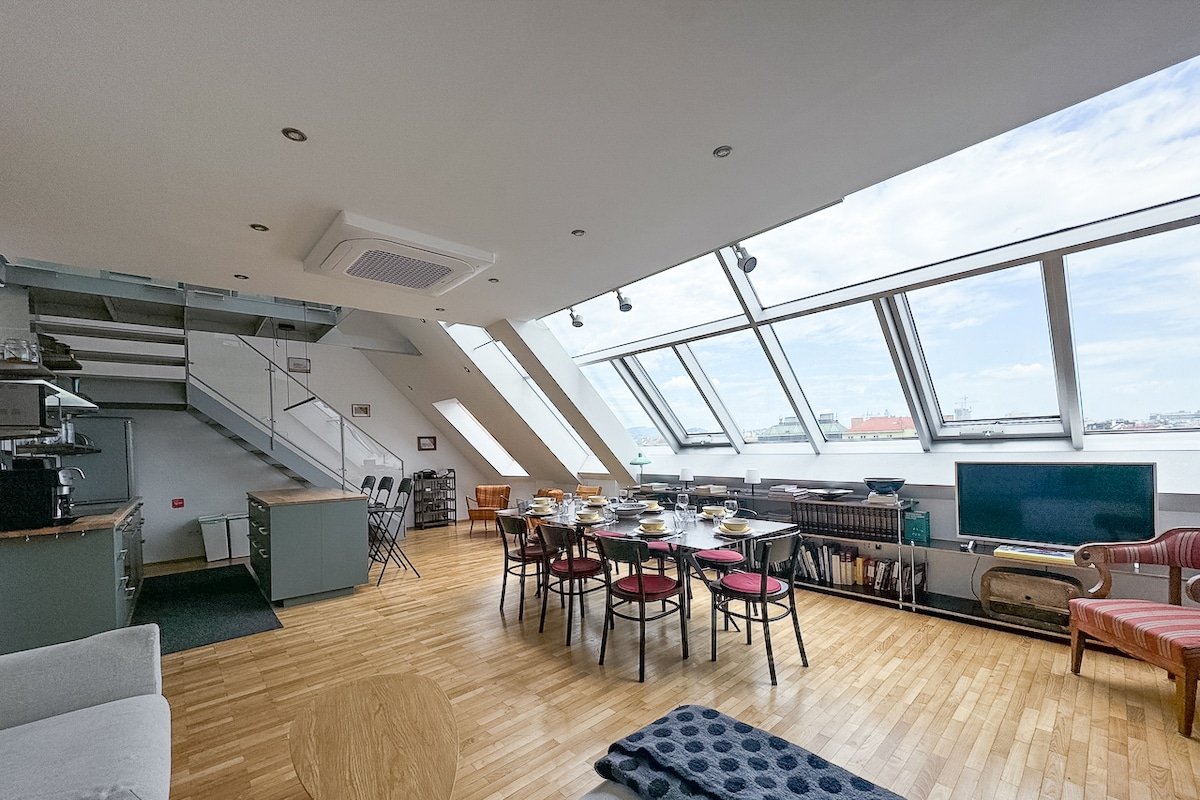 Panoramic terrace view, loft3 next to city centre gallery image 3