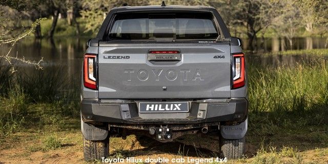 TOYOTA HILUX BEV 4X4 A/T P/U D/C - 11 