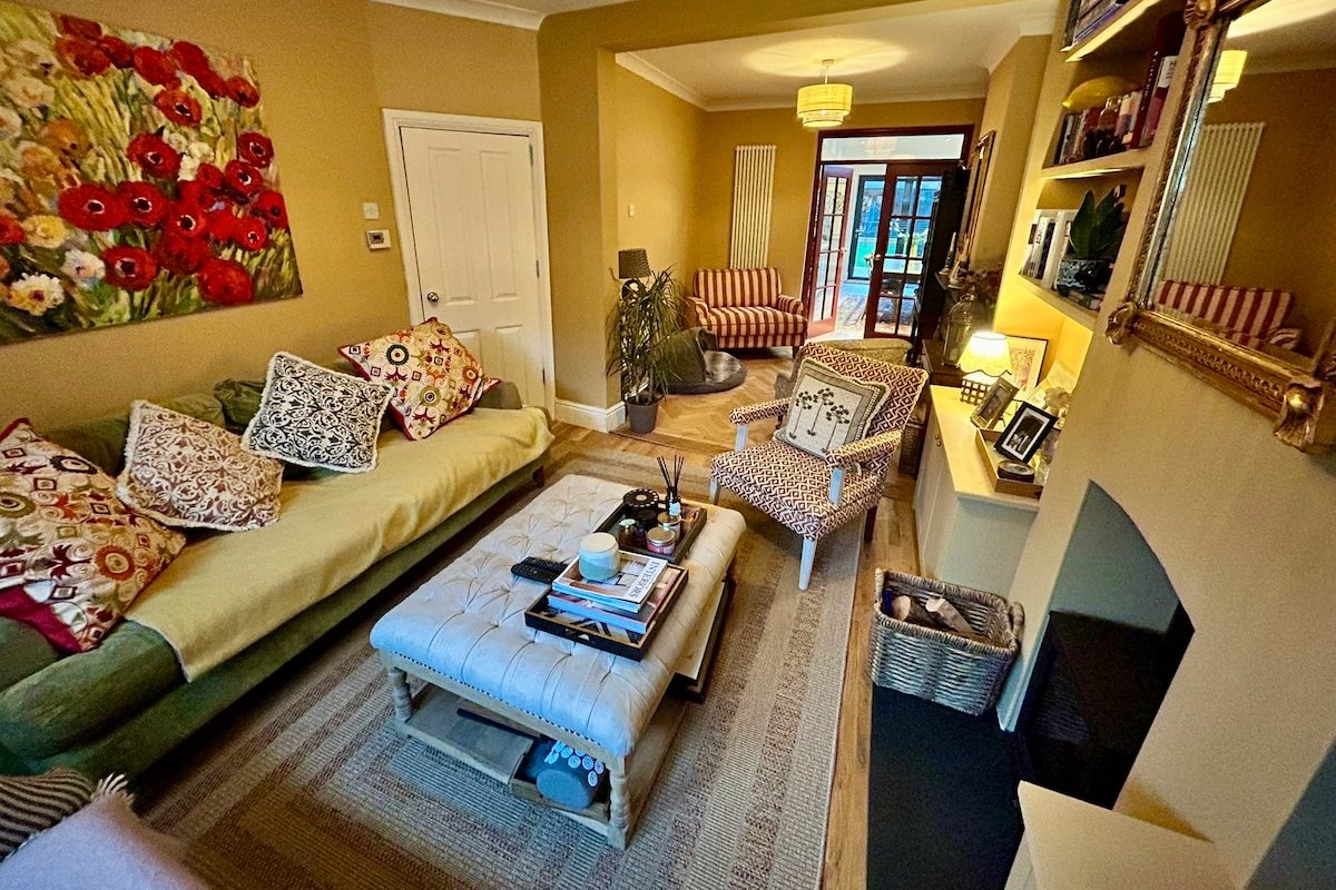 Bright & Stylish 5* Home+Garden+Cosy Log Burner gallery image 4