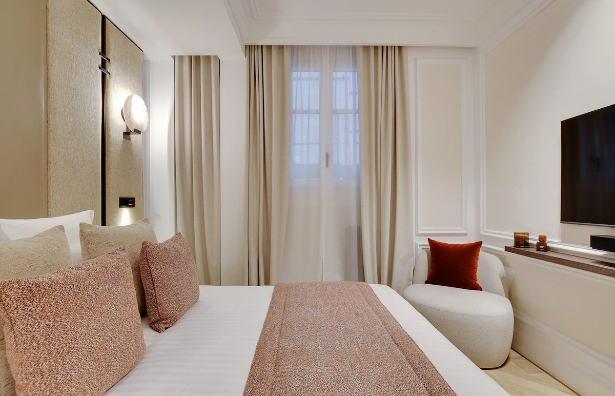 The Lander – Serviced 1BR/1BA – Rennes I gallery image 3