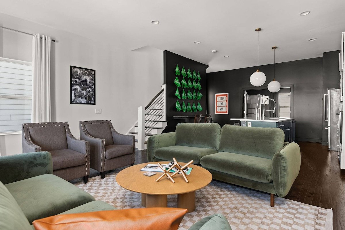 A11 ~ 12 Beds on 12 South in Gulch ~ New Remodel gallery image 4