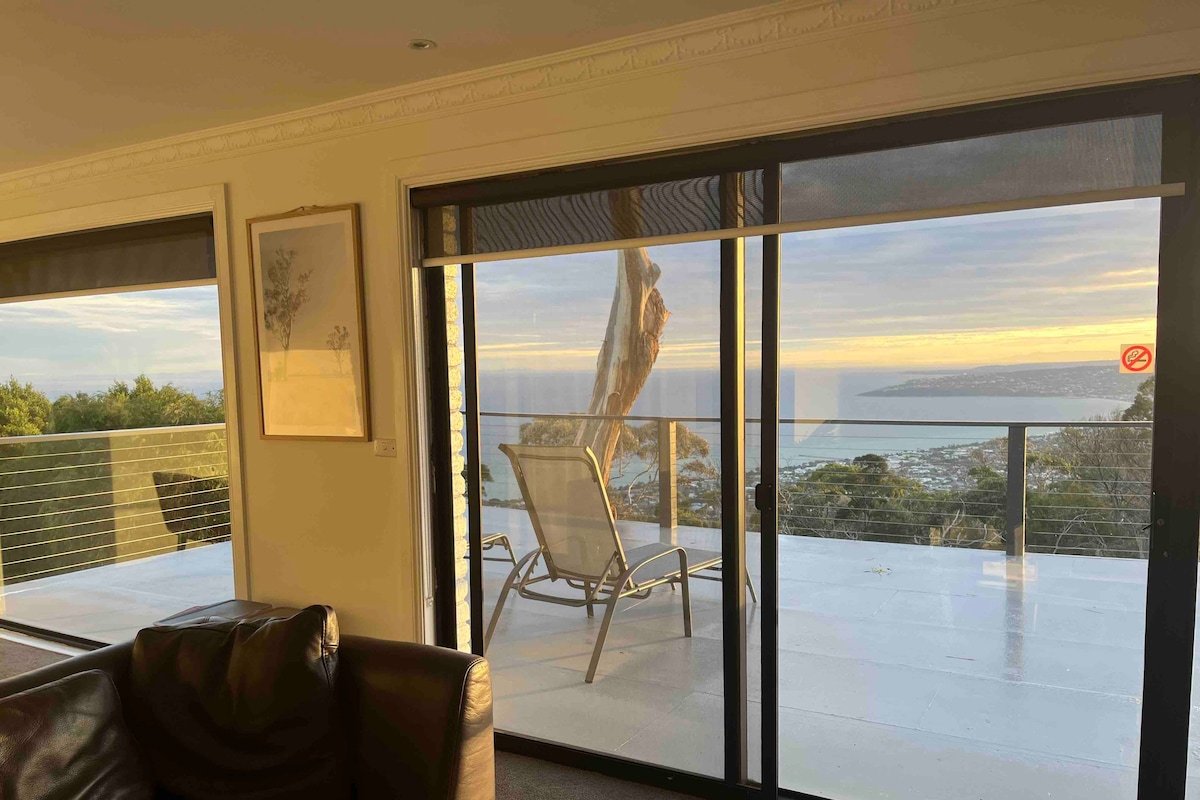 Stunning View Entire Villa【3Beds + 3Bathtubs】 gallery image 5