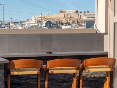 Gem in the center with Acropolis view