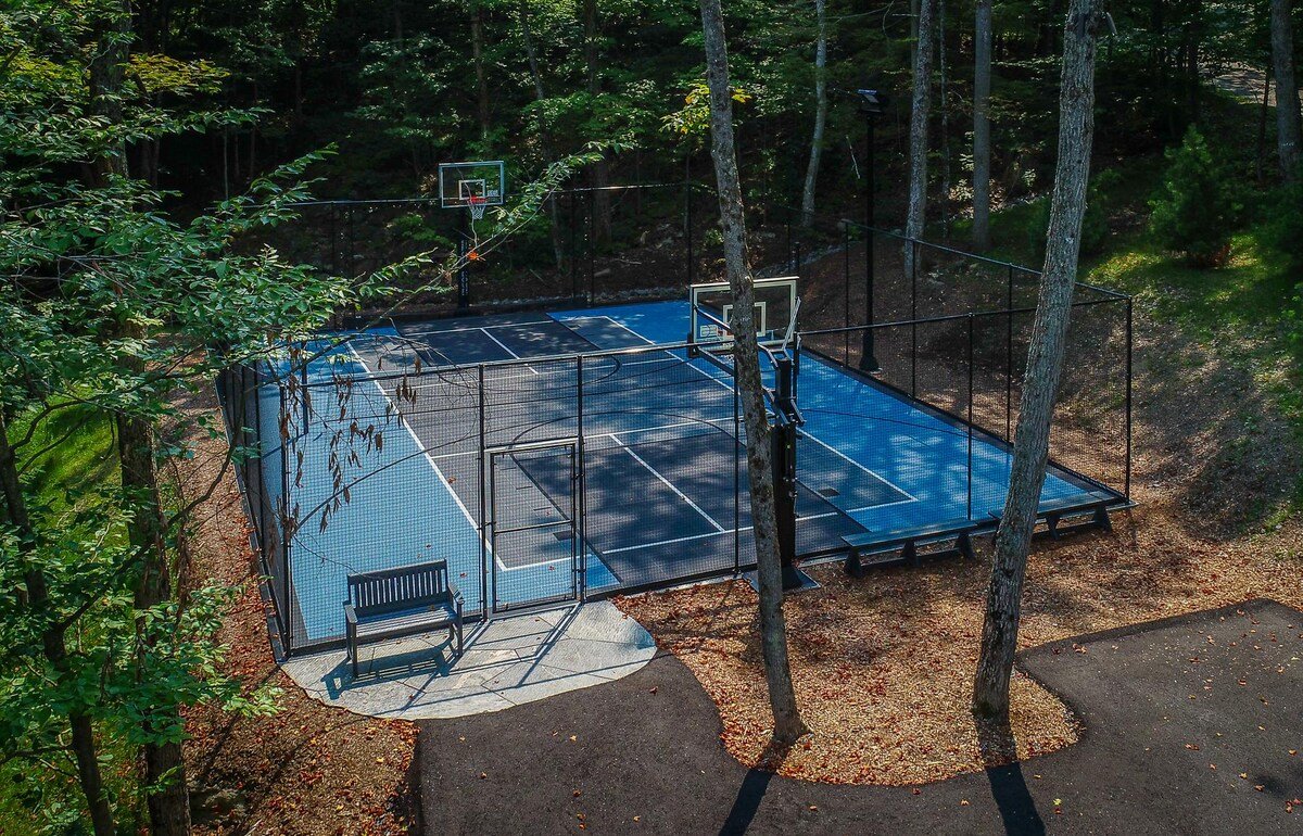 Best of Muskoka! Luxury 5-Bed Family Compound gallery image 3