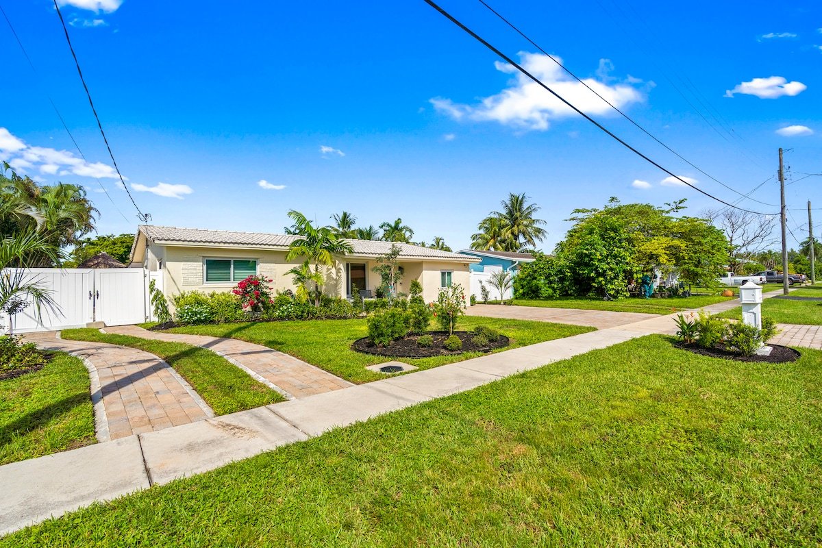 Luxury Waterfront Resort Home near Ft. Lauderdale gallery image 3