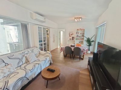 Cosy&fancy 3 BR (630sqft)with balcony, Soho.