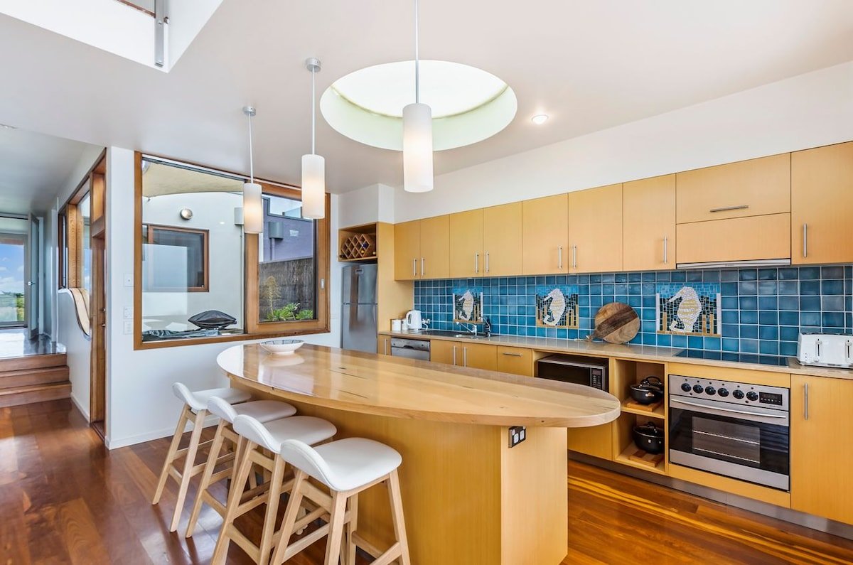 Nautica – Elevated Views of East Beach gallery image 4