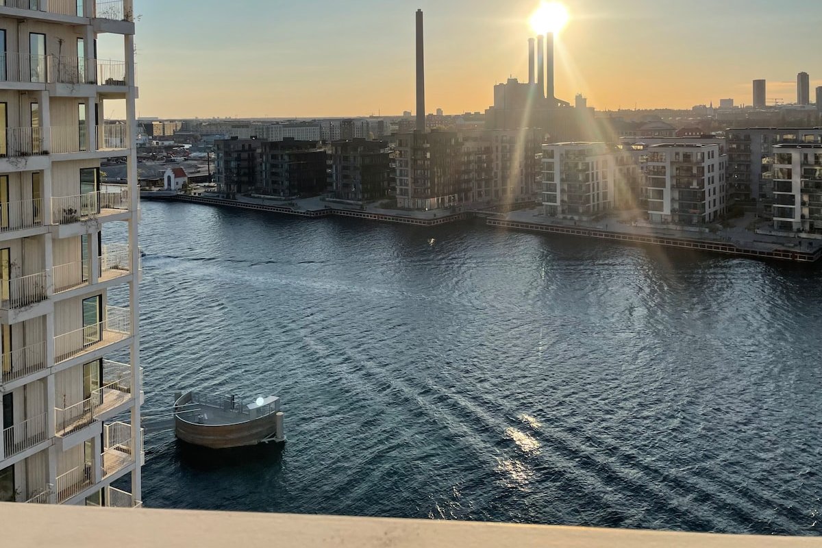 Luksuslejlighed Islands Brygge direkte til vandet gallery image 2