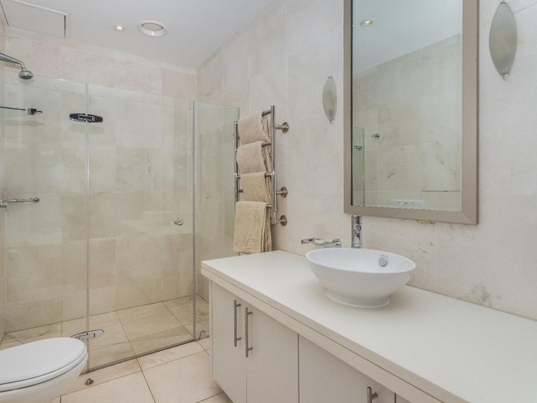 Bathroom - Room
