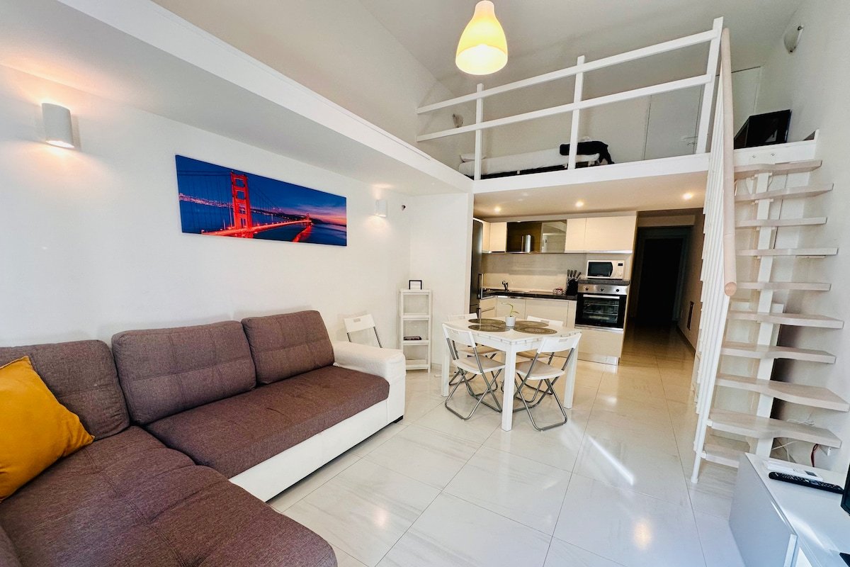 Porta Romana-Center Milan-A modern house of design gallery image 3