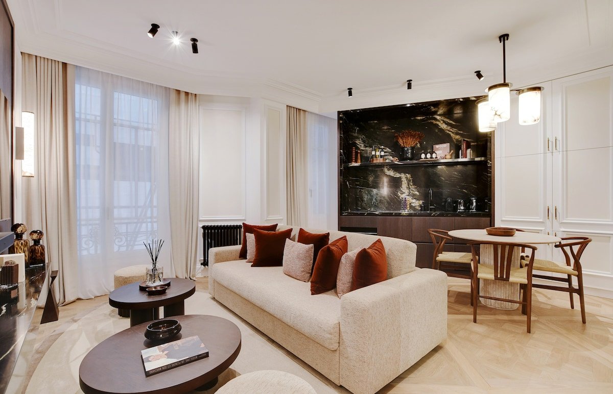 The Lander – Serviced 1BR/1BA – Rennes I