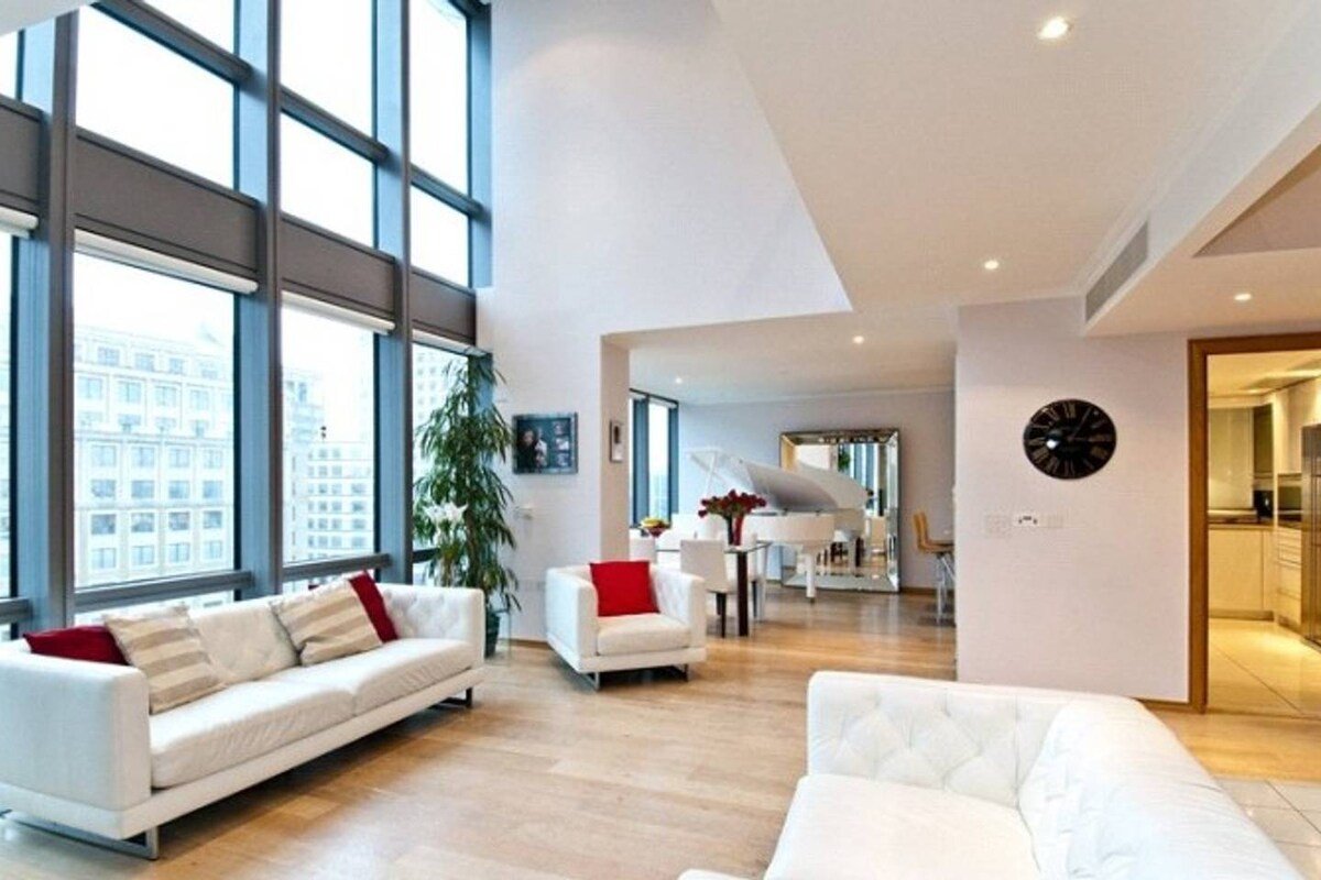 Absolutely Stunning 3bed Duplex Apartment gallery image 2