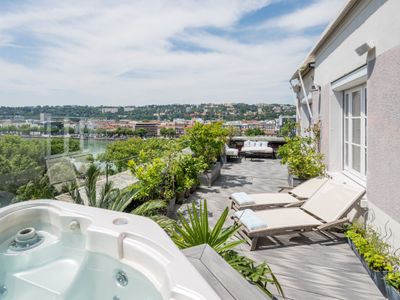 Appartement grande terrasse vue panoramique et spa