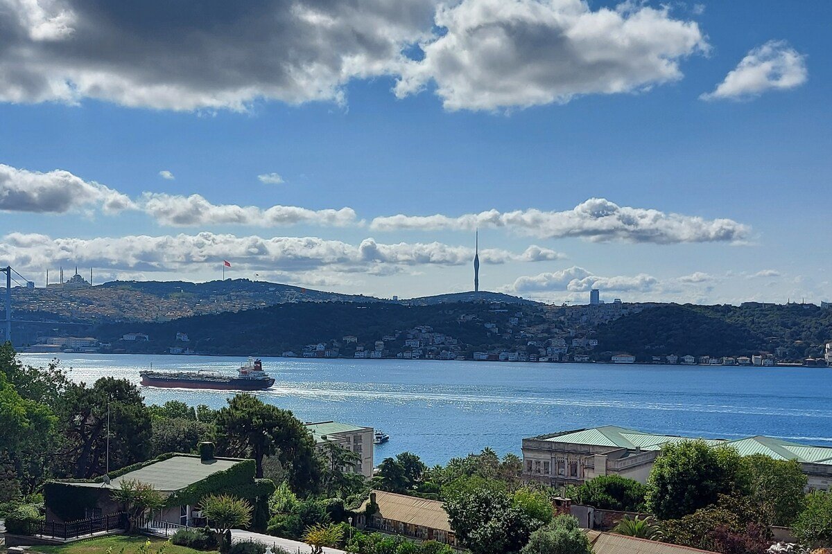 EXCLUSIVE SEA VIEW HOME AT BESIKTAS & 2 BALCONY gallery image 3