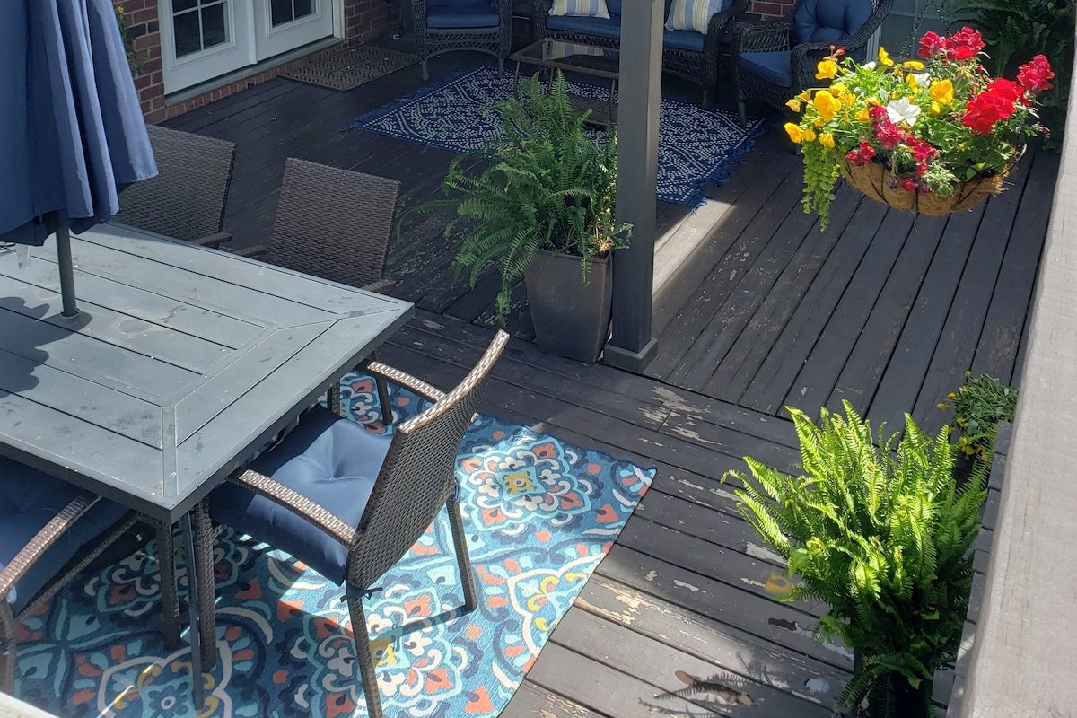 Home Away from Home (w/Theater Room, Pool & Spa) gallery image 5