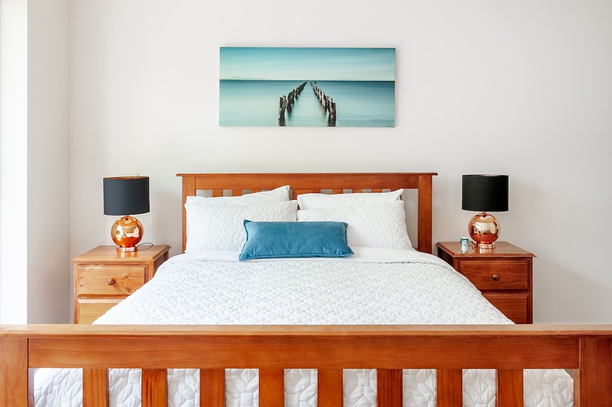 Incredible Family Apt W/spa Bath and Private Garden. gallery image 2