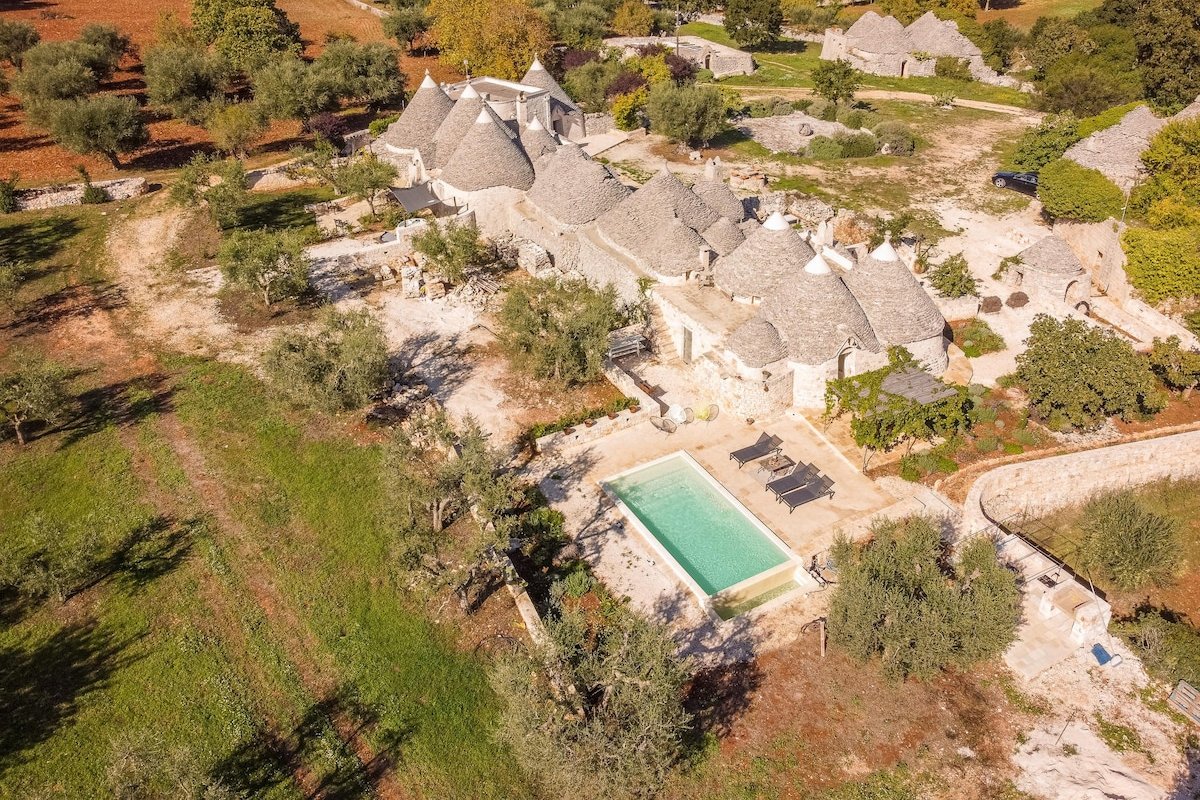 Trullo Fortuna Pool a Sfioro gallery image 4