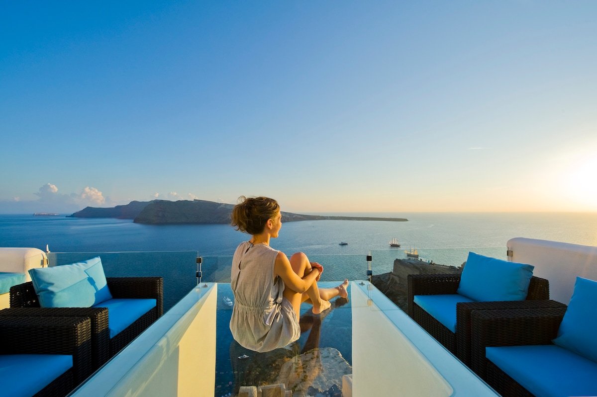 Exclusive Villa with Outdoor Heated Pool gallery image 3