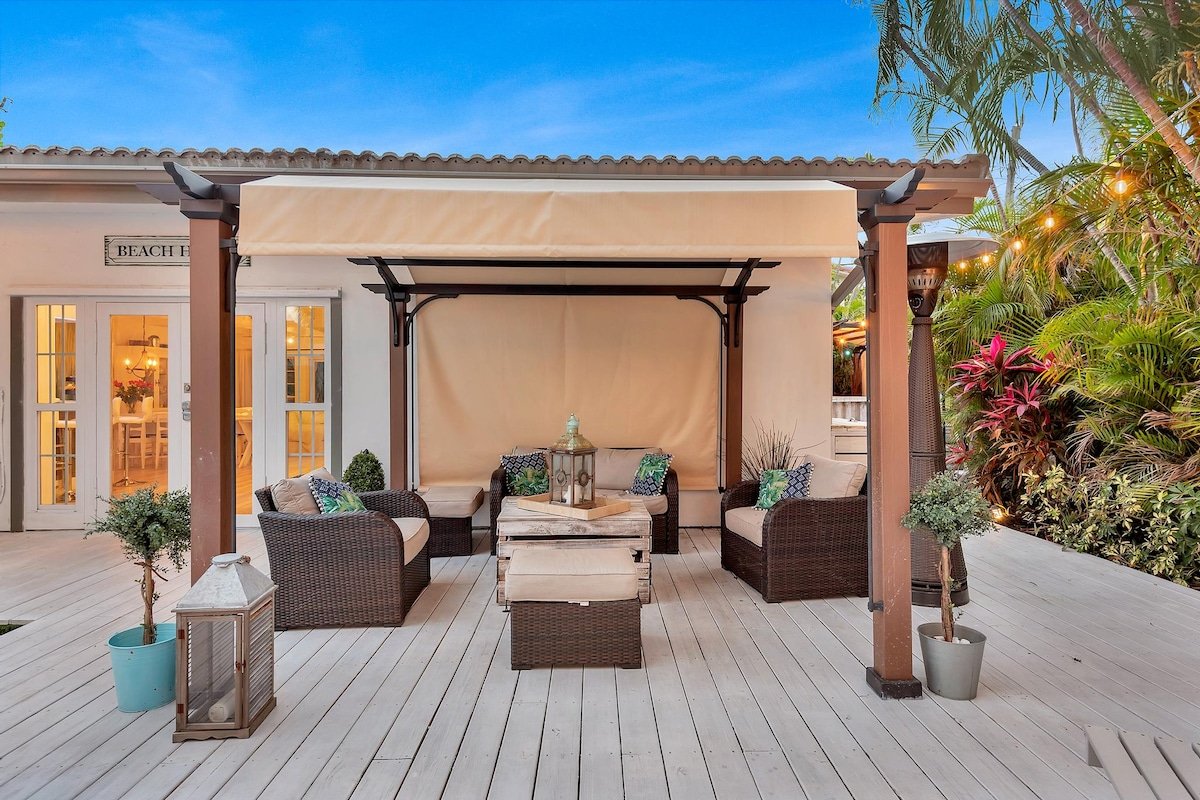 Beach House – cute tropical hideaway mins to beach gallery image 5