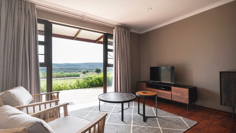 Ufumene Game Lodge Main Lodge - Deluxe Suite