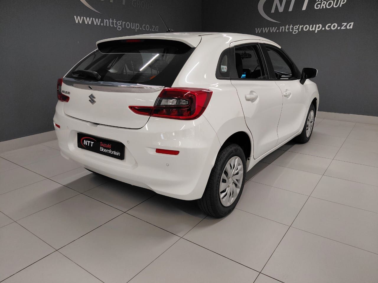 Used car gallery