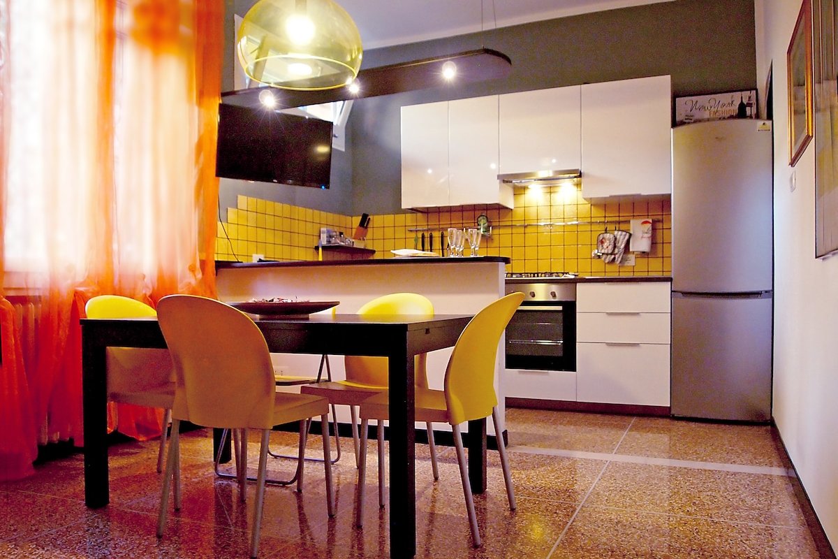 HAPPY HOME BO Fair Free Parking * * gallery image 5