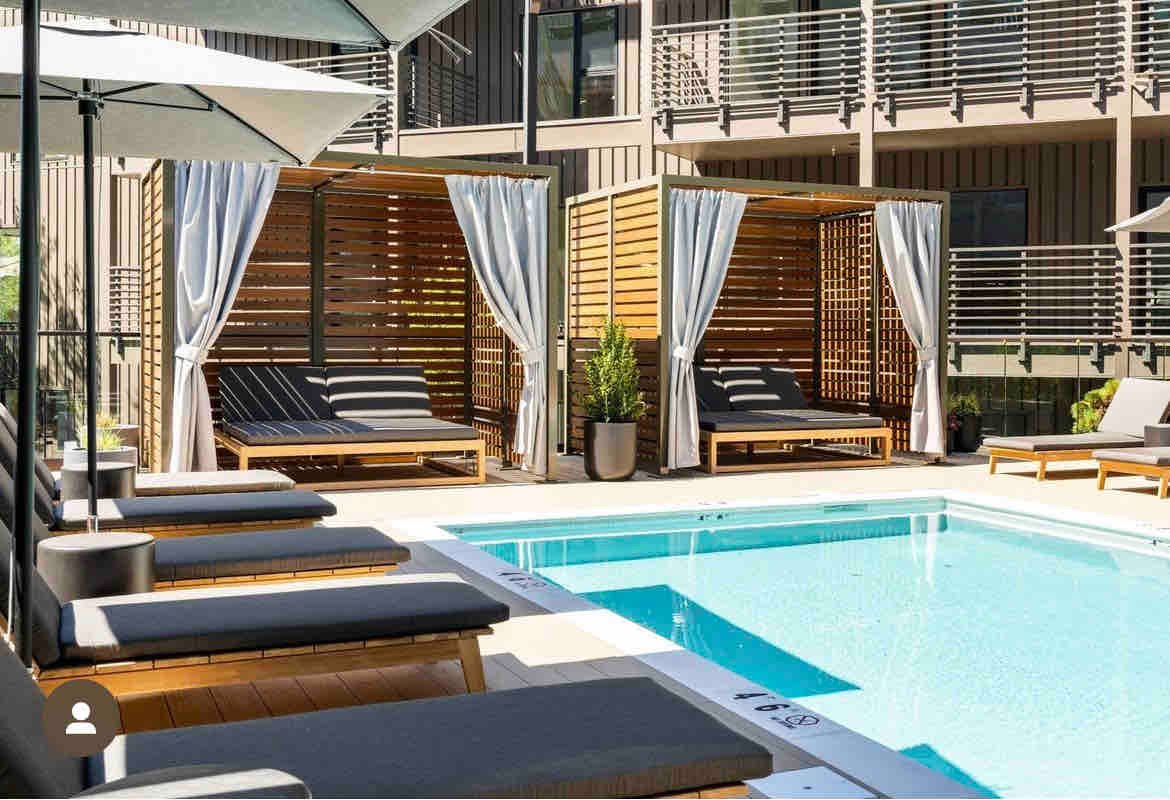 Blocks from Broadway/King Beds/Steps from Pool gallery image 3