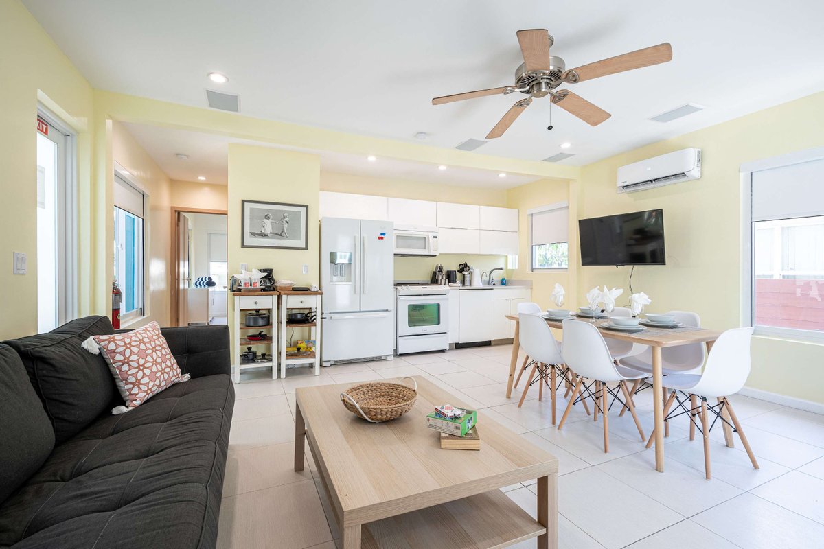 Casa Del Mar # 5 , Beach access