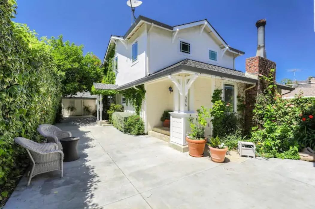 Spacious 7 bd w/ Casita and Pool near downtown gallery image 5