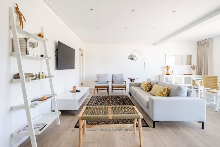 Beach Road Apartment featured image