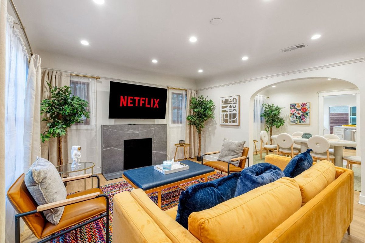 Charming Spanish Retreat|Prime Location|EV Charger