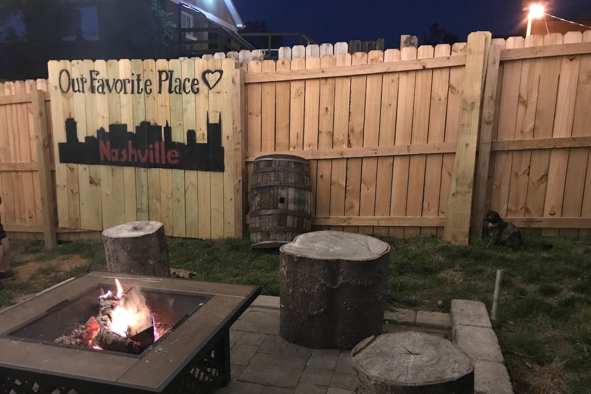 Classy Stay only 2 Miles from Downtown – Sleeps 12 gallery image 5