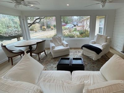 Amazing downtown Zilker park location, walk to ACL